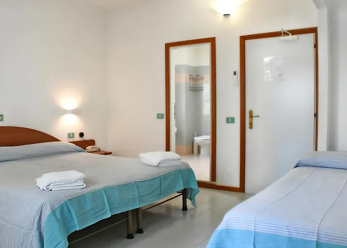 מלון Exclusive - In Pieno Centro A Pochi Passi Dal Mare 2*