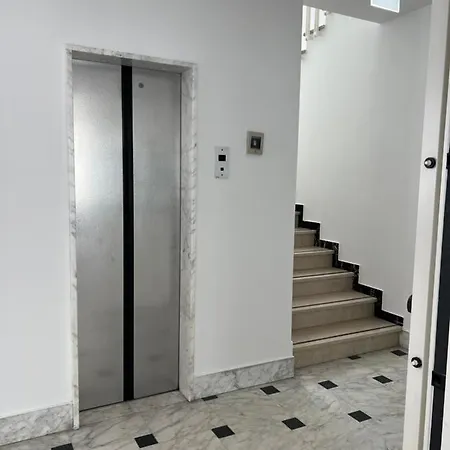 Exclusive In Pieno Centro - Nuova Gestione 2025