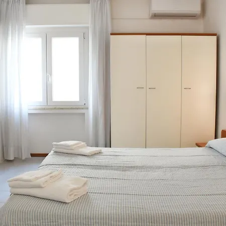 Exclusive - In Pieno Centro A Pochi Passi Dal Mare 2* リッチョーネ