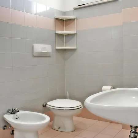 Exclusive - In Pieno Centro A Pochi Passi Dal Mare Hotel 2*