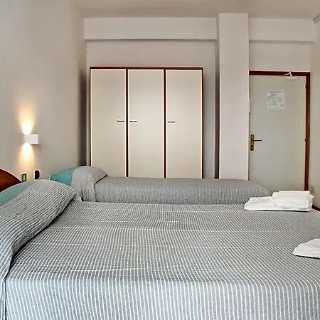 Exclusive - In Pieno Centro A Pochi Passi Dal Mare Hotel 2*