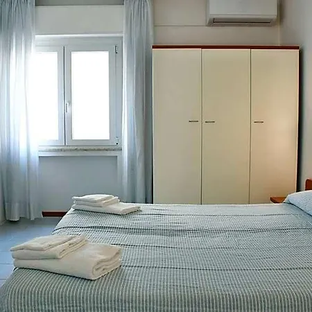 Exclusive - In Pieno Centro A Pochi Passi Dal Mare Hotel 2*