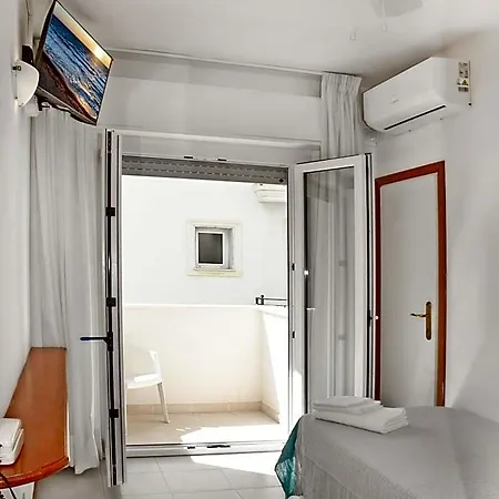 Exclusive - In Pieno Centro A Pochi Passi Dal Mare Hotel Riccione