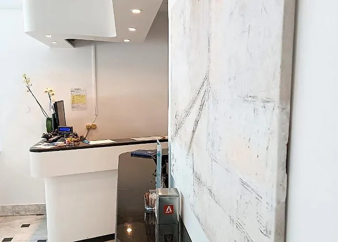 Exclusive In Pieno Centro - Nuova Gestione 2025 2* 리치오네