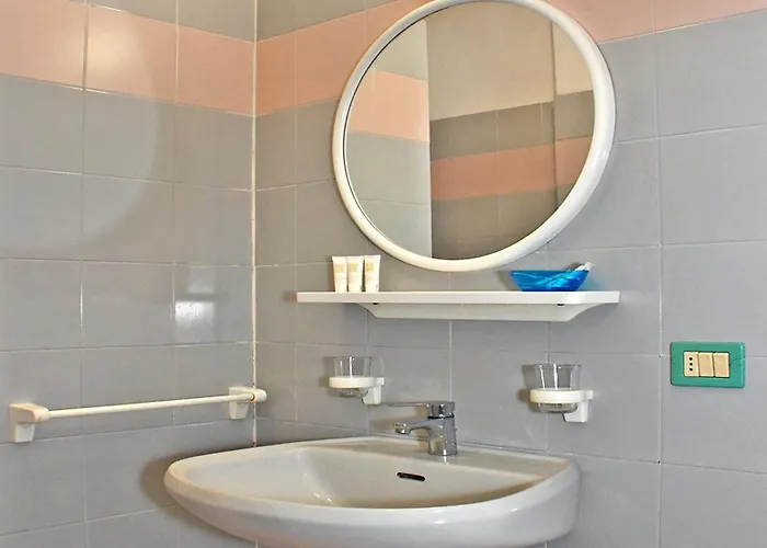 호텔 Exclusive In Pieno Centro - Nuova Gestione 2025 2*