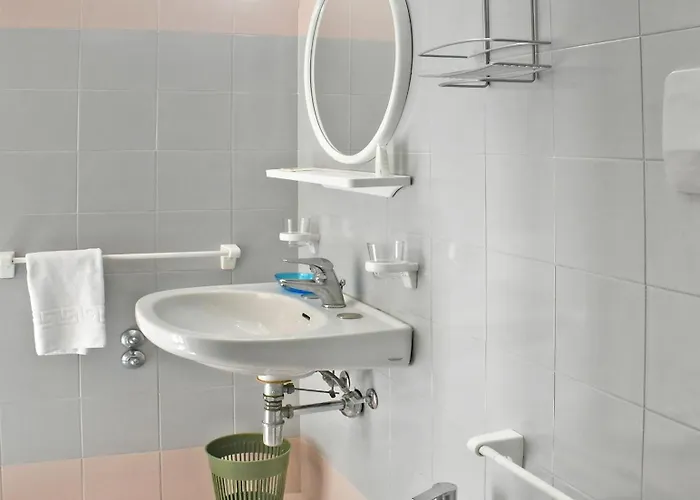 Exclusive - In Pieno Centro A Pochi Passi Dal Mare ホテル 2*